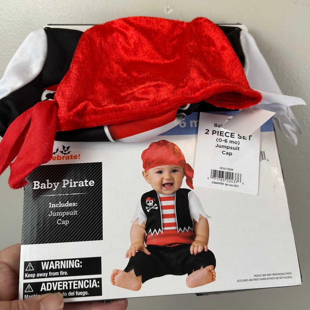 Way to Celebrate Baby Pirate Costume Jumpsuit and Cap Set 0-6 Months Halloween